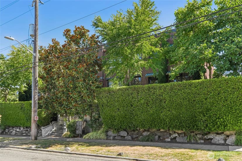 Property photo for 2634 Franklin Avenue E #304, Seattle photo 11
