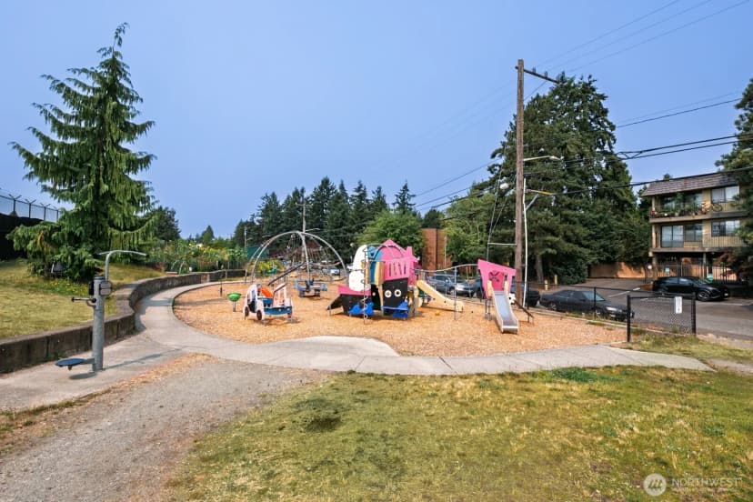 Property photo for 750 N 143rd Street #310, Seattle photo 24