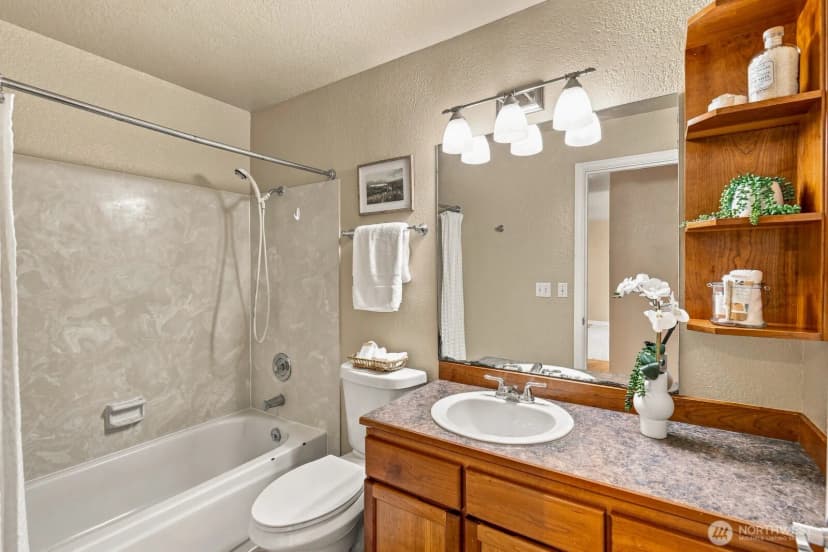 Property photo for 750 N 143rd Street #310, Seattle photo 19