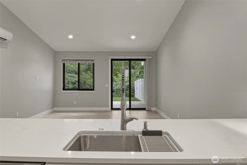 Property photo for 1037 Se Date Avenue #2, College Place photo 14