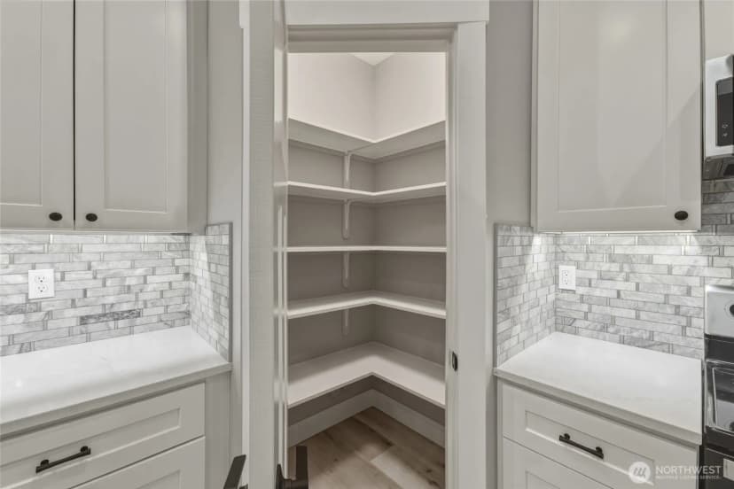 Property photo for 1037 Se Date Avenue #2, College Place photo 16