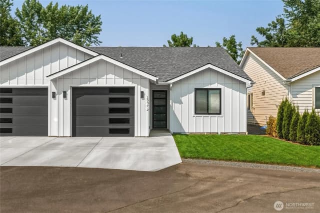 Property photo for 1037 Se Date Avenue #2, College Place photo 3