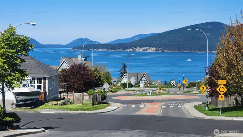 Property photo for 4410 Glasgow Way, Anacortes photo 37