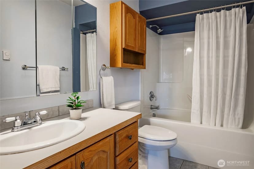 Property photo for 4410 Glasgow Way, Anacortes photo 24