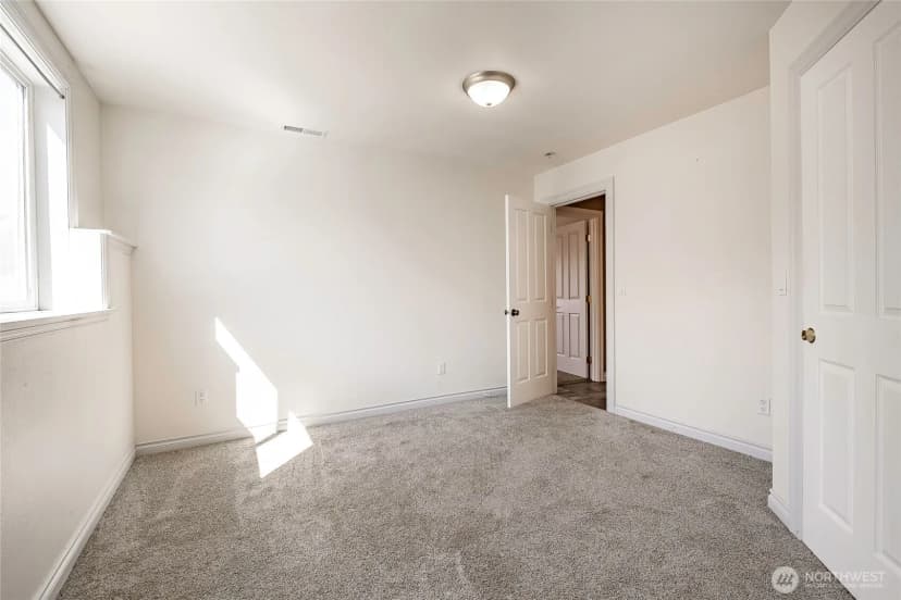 Property photo for 4410 Glasgow Way, Anacortes photo 26