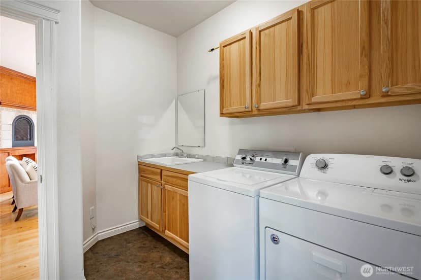 Property photo for 4410 Glasgow Way, Anacortes photo 18