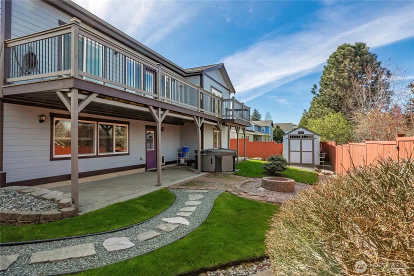 Property photo for 4410 Glasgow Way, Anacortes photo 2