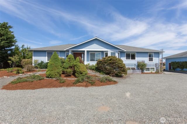 Property photo for 12 Tulip Lane, Sequim photo 2