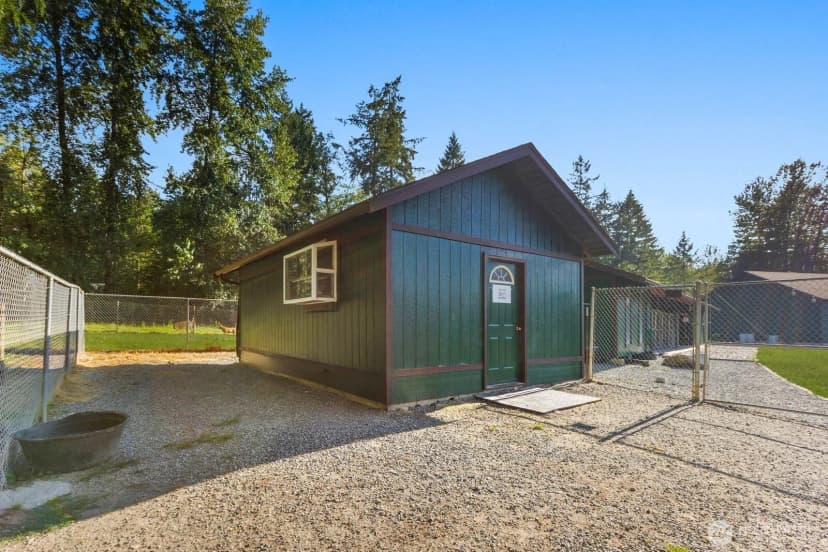 Property photo for 32113 98th Avenue E, Eatonville photo 30
