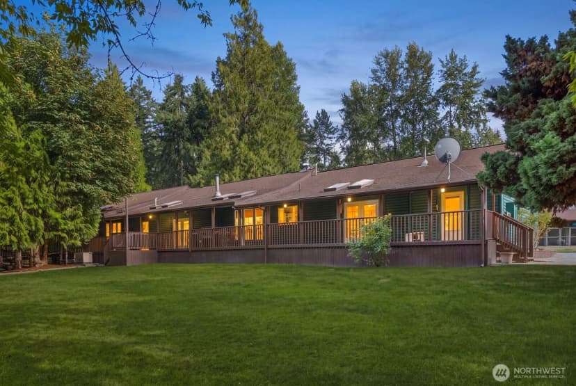 Property photo for 32113 98th Avenue E, Eatonville