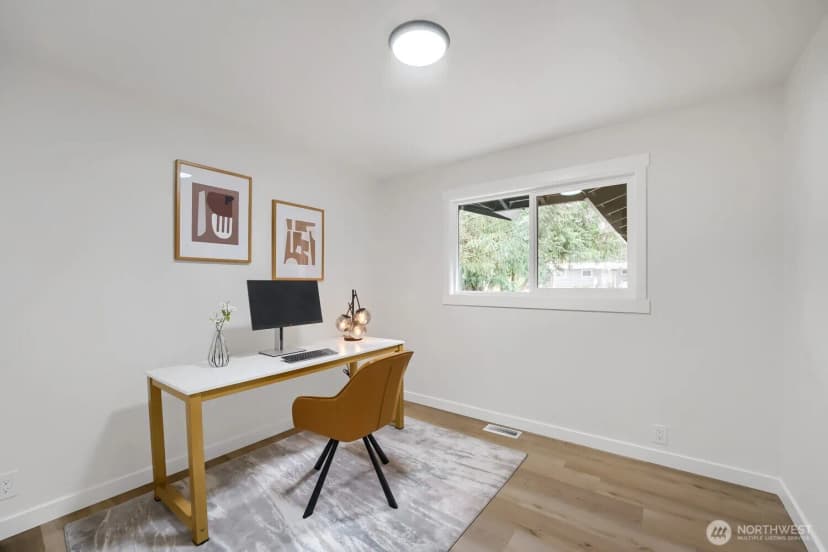 Property photo for 1302 Sw 125th Place, Burien photo 14