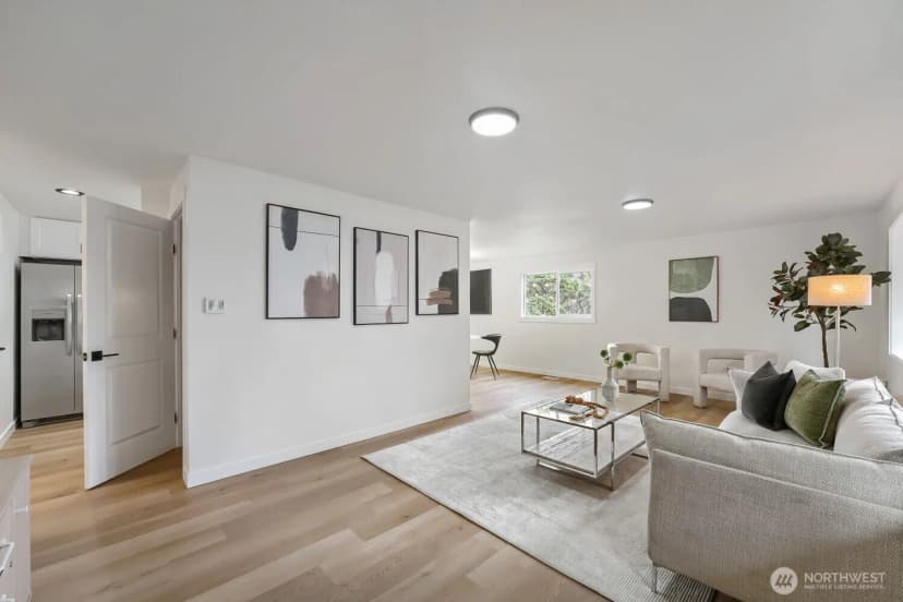 Property photo for 1302 Sw 125th Place, Burien photo 3