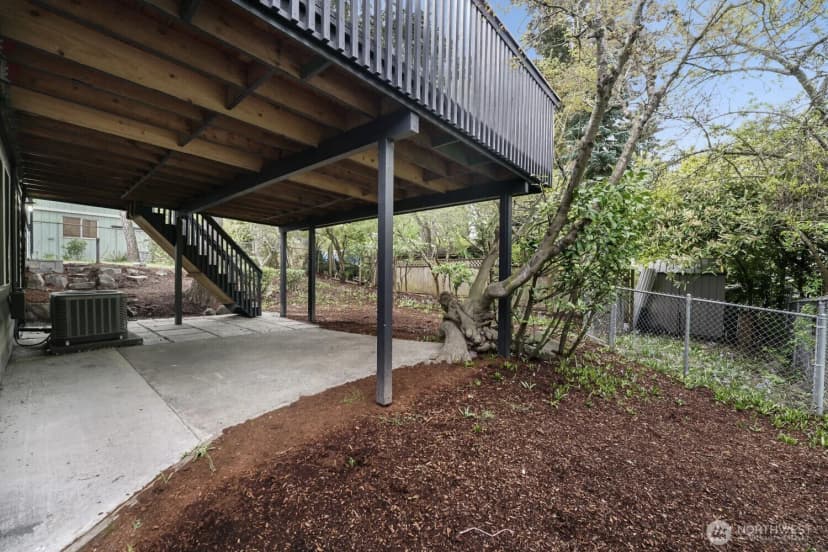 Property photo for 1302 Sw 125th Place, Burien photo 25