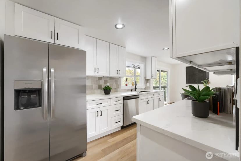 Property photo for 1302 Sw 125th Place, Burien photo 10