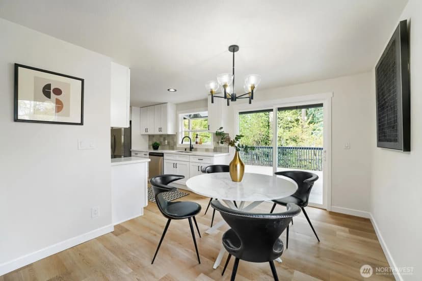 Property photo for 1302 Sw 125th Place, Burien photo 6