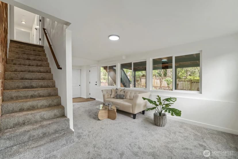 Property photo for 1302 Sw 125th Place, Burien photo 16