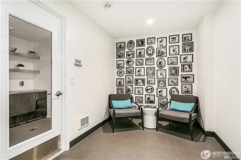 Property photo for 1321 Seneca Street #1902, Seattle photo 29