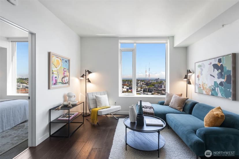 Property photo for 1321 Seneca Street #1902, Seattle photo 2