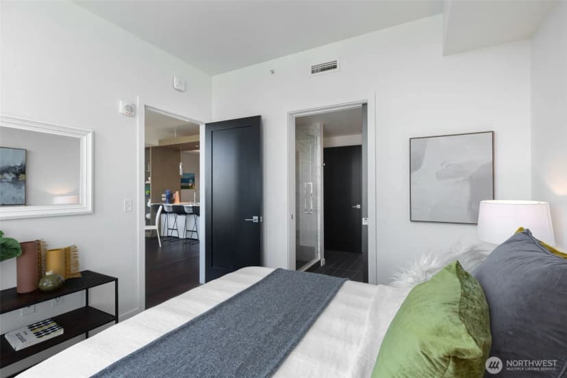 Property photo for 1321 Seneca Street #1902, Seattle photo 10