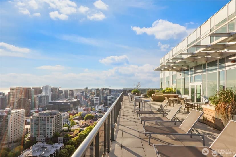 Property photo for 1321 Seneca Street #1902, Seattle photo 19