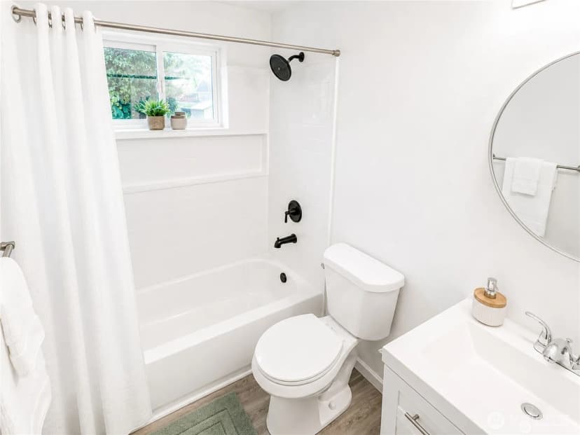 Property photo for 9439 11th Avenue Sw, Seattle photo 9