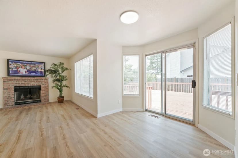 Property photo for 35403 12th Avenue Sw, Federal Way photo 6