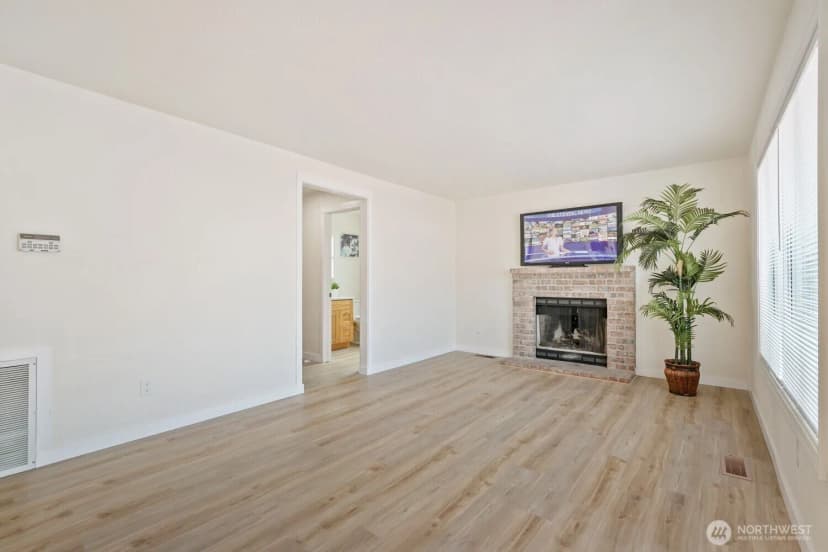 Property photo for 35403 12th Avenue Sw, Federal Way photo 13