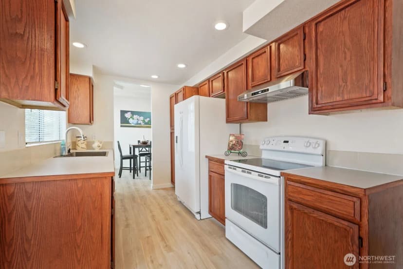 Property photo for 35403 12th Avenue Sw, Federal Way photo 15