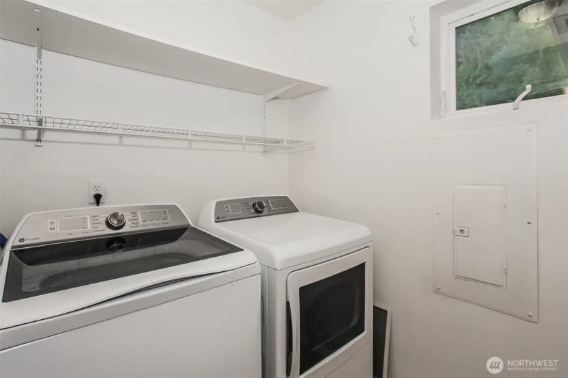 Property photo for 3311 New Hope Circle, Bremerton photo 17