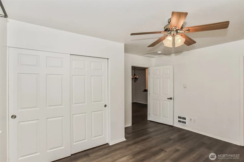 Property photo for 3311 New Hope Circle, Bremerton photo 8
