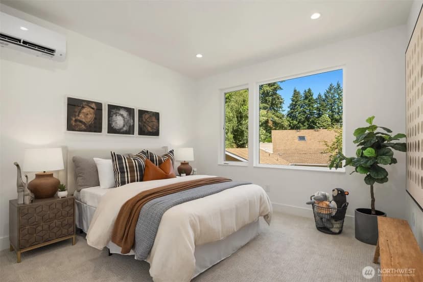 Property photo for 15640 Ne 1st Place, Bellevue photo 19