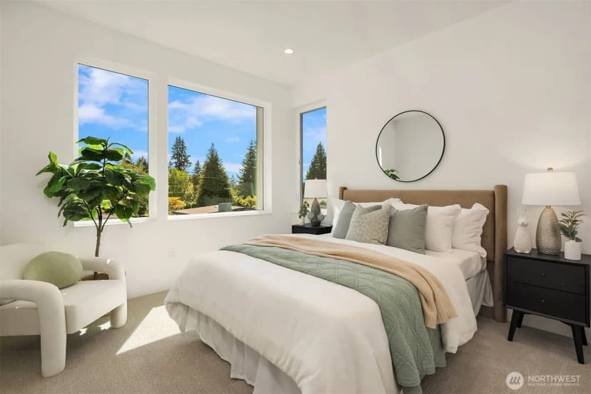Property photo for 15640 Ne 1st Place, Bellevue photo 17