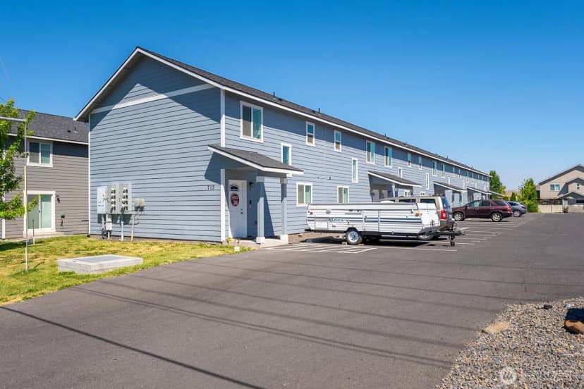 Property photo for 713 3rd Ave Ne, Ephrata photo 3