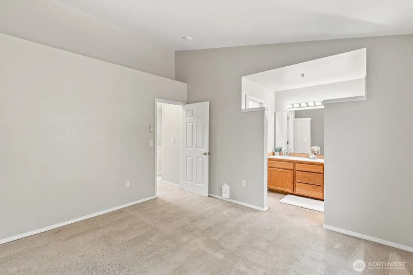 Property photo for 5400 Harbour Pointe Boulevard #e202, Mukilteo photo 28