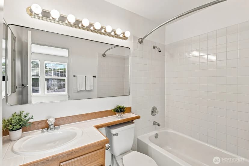 Property photo for 5400 Harbour Pointe Boulevard #e202, Mukilteo photo 24