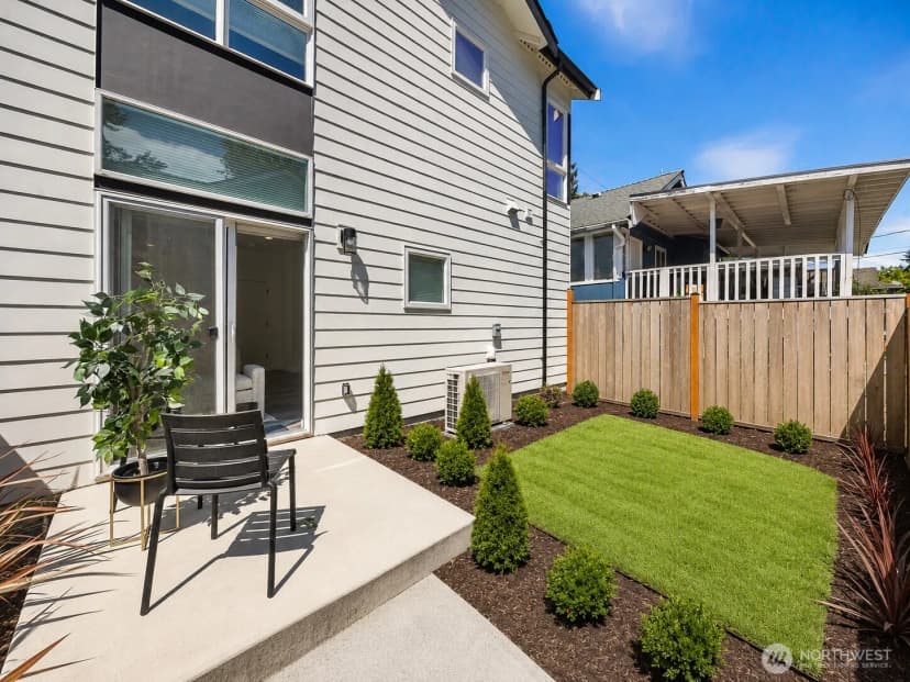 Property photo for 5984 26th Avenue Sw #b, Seattle photo 20