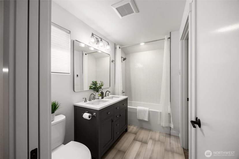 Property photo for 5984 26th Avenue Sw #b, Seattle photo 13
