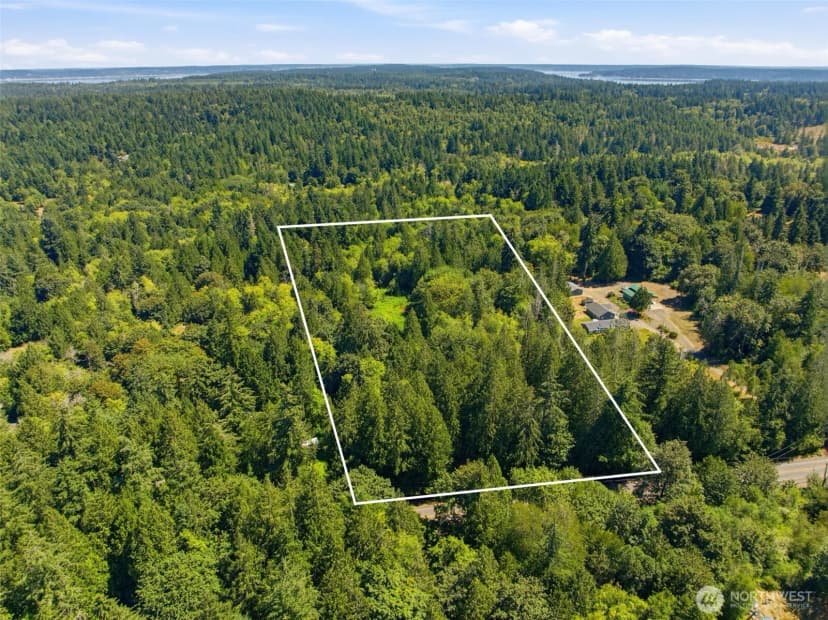 Property photo for 3009 Whiteman Road Sw, Lakebay photo 2