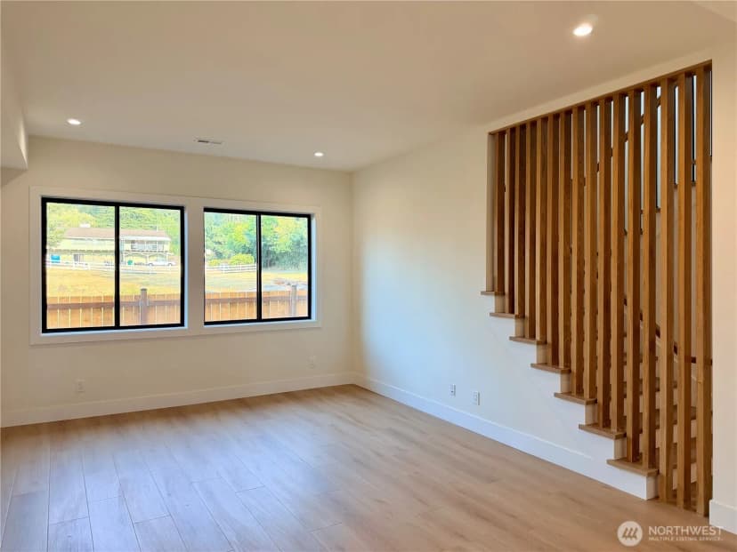 Property photo for 11448 Se 84th Lane, Newcastle photo 11