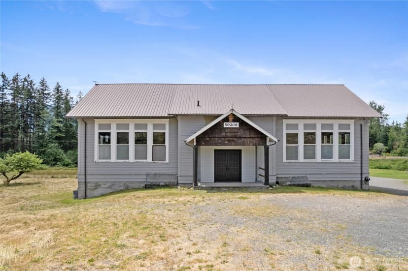 Property photo for 50208 Mountain Highway E, Eatonville photo 5