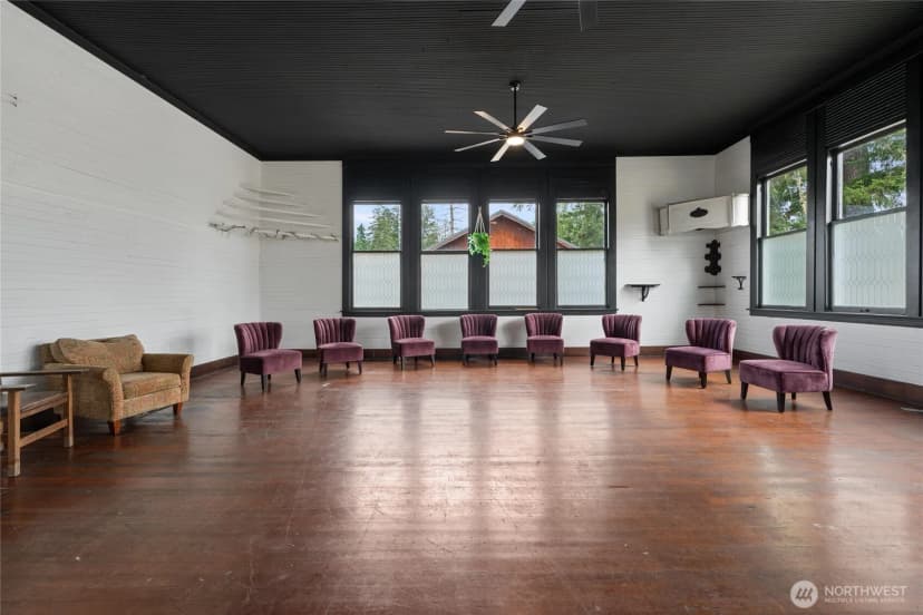 Property photo for 50208 Mountain Highway E, Eatonville photo 8
