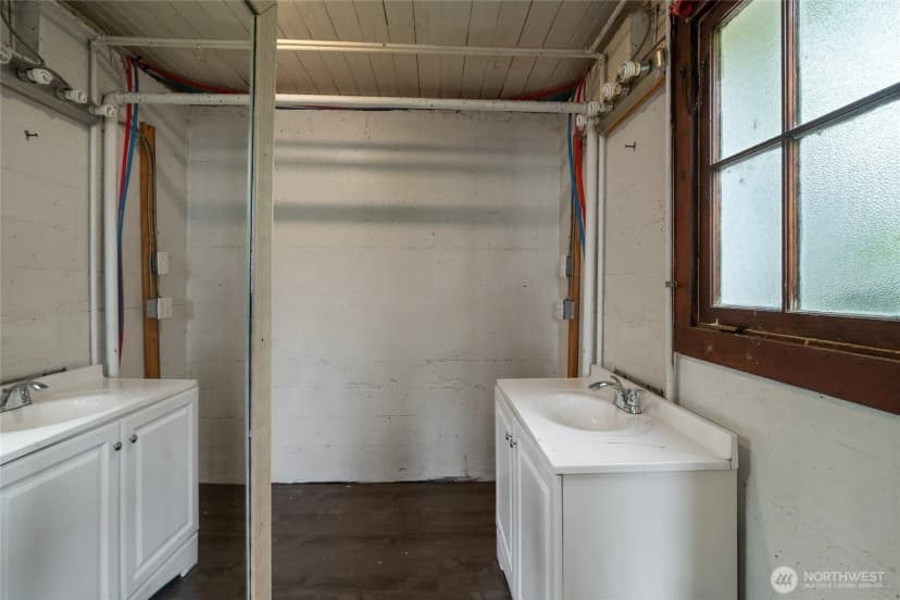 Property photo for 50208 Mountain Highway E, Eatonville photo 29