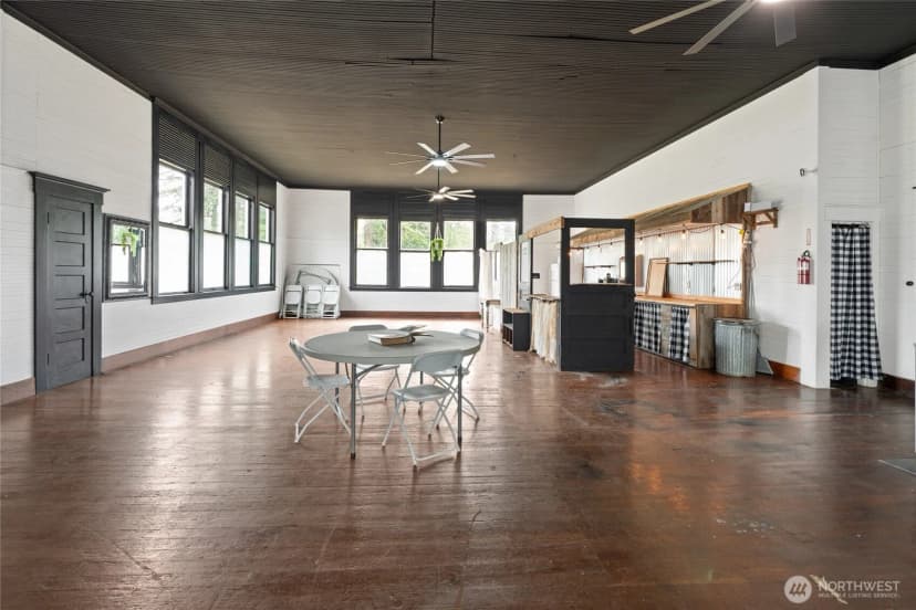 Property photo for 50208 Mountain Highway E, Eatonville photo 19
