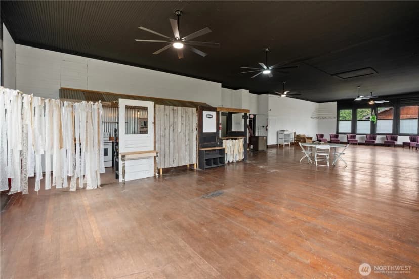 Property photo for 50208 Mountain Highway E, Eatonville photo 14