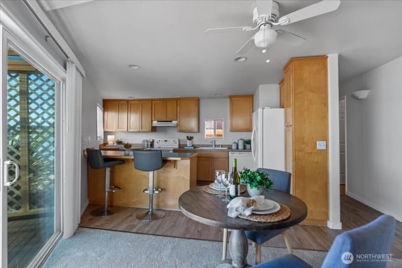 Property photo for 2711 Day Island Boulevard W, University Place photo 14