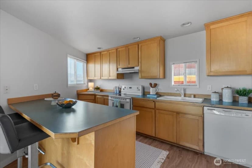 Property photo for 2711 Day Island Boulevard W, University Place photo 17