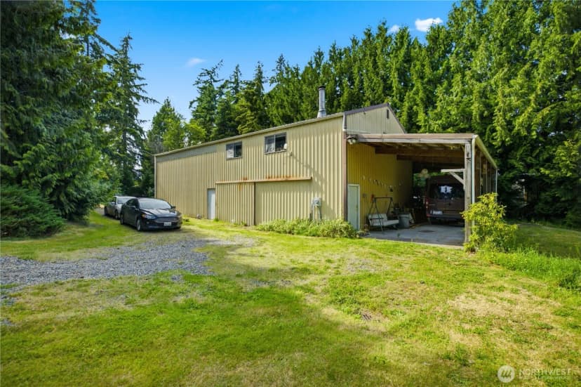 Property photo for 415 118th Ave E, Edgewood