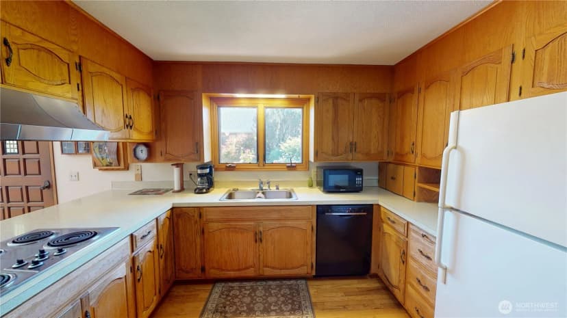 Property photo for 12741 Ring Lane, La Conner photo 8