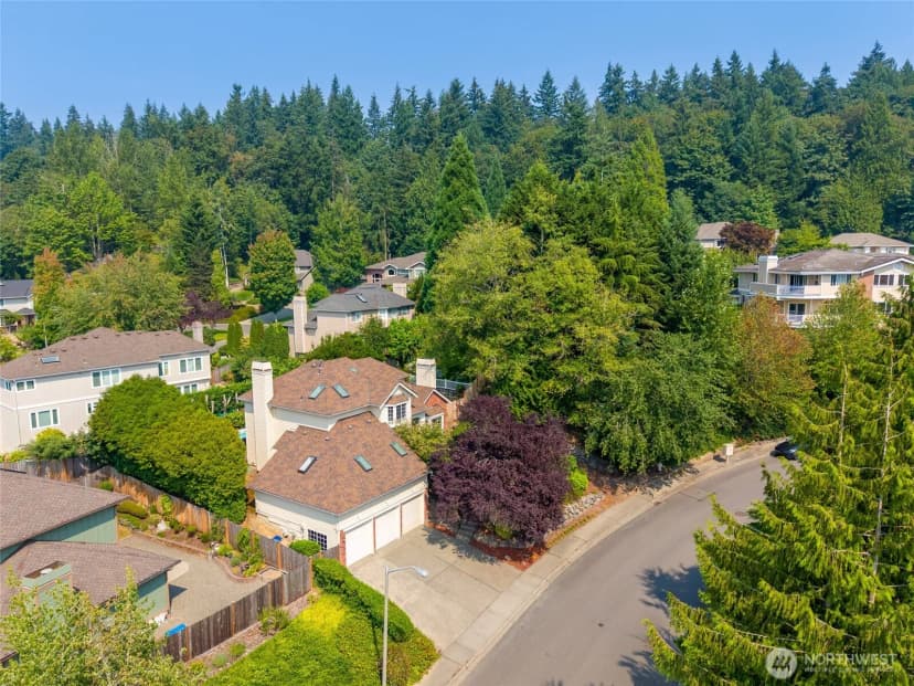 Property photo for 10210 Ne 154th Street, Bothell photo 37