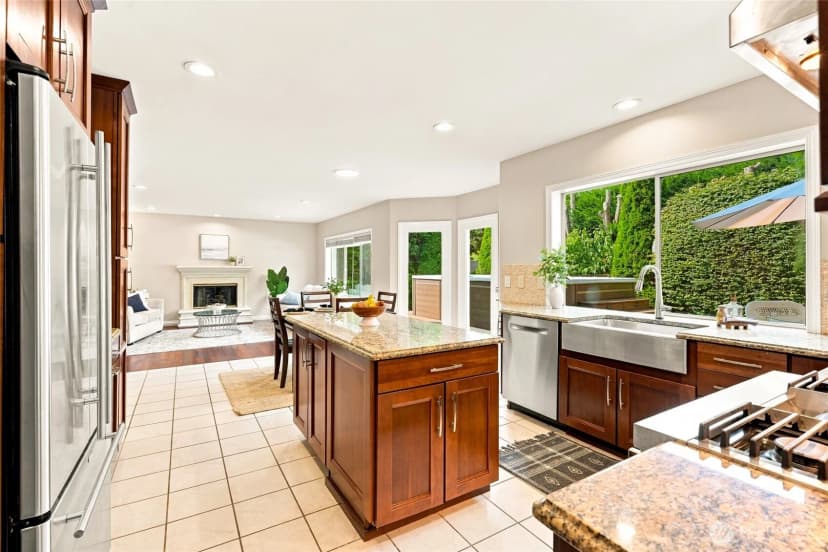 Property photo for 10210 Ne 154th Street, Bothell photo 14